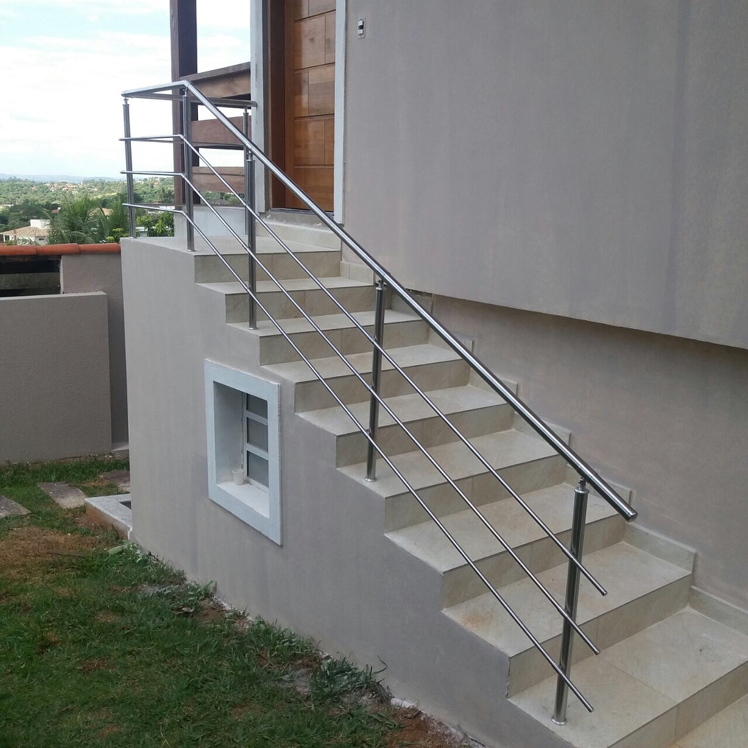70 Ideias de Corrimão de Inox para Sua Casa 2 O corrimão é uma peça decorativa e ajuda a compor o ambiente