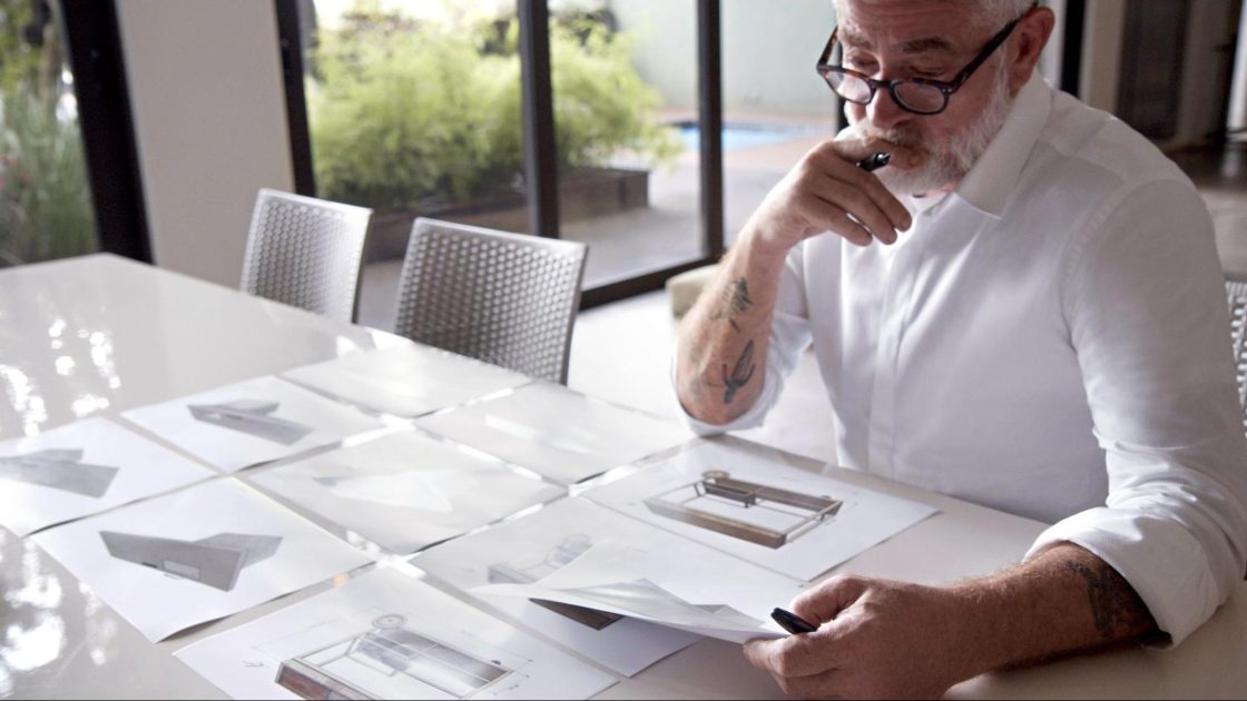 O que não pode faltar numa cozinha segundo Alex Atala 5 Alex Atala em sua casa, no desenvolvimento da linha de bancadas de cozinha A²to (Foto: Mauri Cherobin)