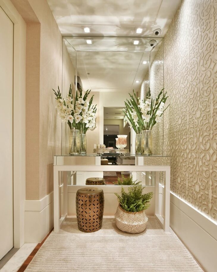 10 Boas Ideias para Decorar um Hall de Entrada Pequeno 1 Alessandra Braggion