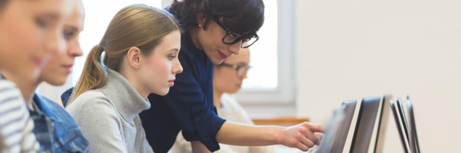 Descubra os Melhores Cursos da ETEC e Transforme sua Carreira. 1 Descubra os Melhores Cursos da ETEC e Transforme sua Carreira.