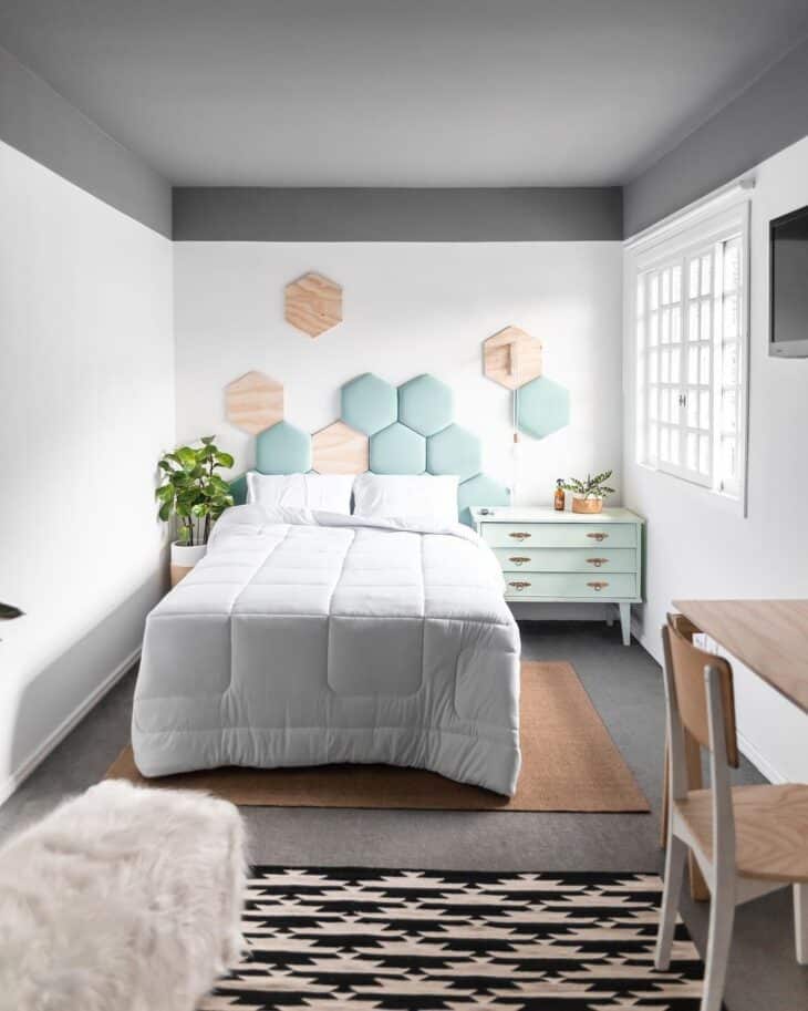 10 Ideias para Quarto Minimalista Não Convencional e Cheio de Estilo 10 Foto de quarto minimalista 4.