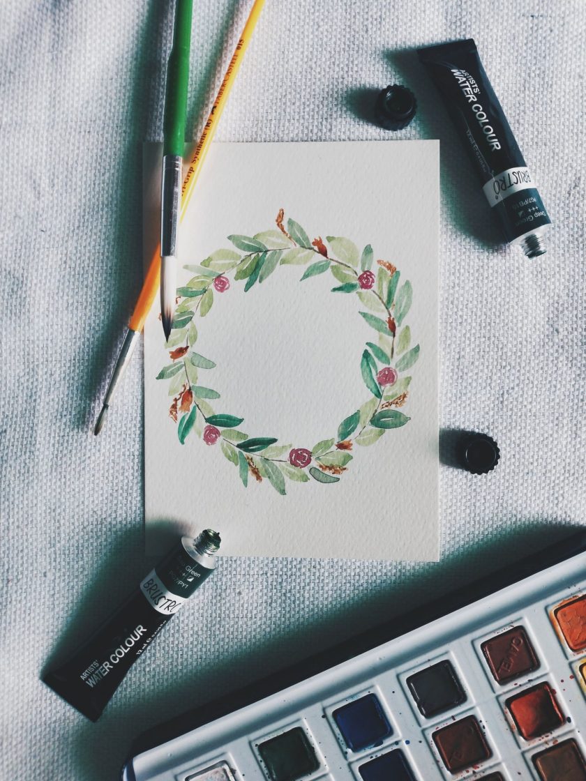 Revestimento Aquarelado: O Charme do Artesanal na Decoração 10 7 Para pintar, as tintas aquarelas em pastilhas são dissolvidas com água (Foto: Saundarya Srinivasan)