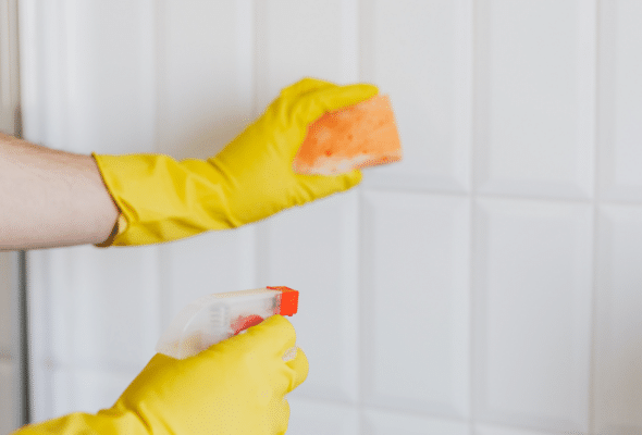 Decorações e Dicas Práticas para o Seu Lar 7 COMO LIMPAR PAREDE ENGORDURADA COM PRODUTOS QUE VOCÊ JÁ TEM EM CASA