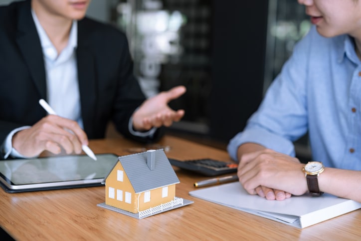 As Diferenças entre Realidade Aumentada e Realidade Virtual na Arquitetura 10 Imagem sobre estratégias de captação de clientes na arquitetura.