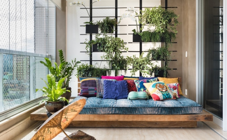 Almofadas Futon: 10 Ideias Para Decorar Com Conforto 3 A almofada futon é uma peça prática, moderna e versátil.
