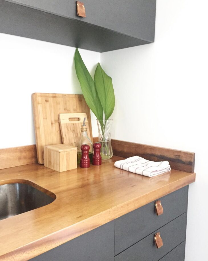 Bancadas de Madeira: Funcionalidade e Estilo para seu Ambiente 10 10 Foto: Reprodução / OficinaTRio Arquitetura
