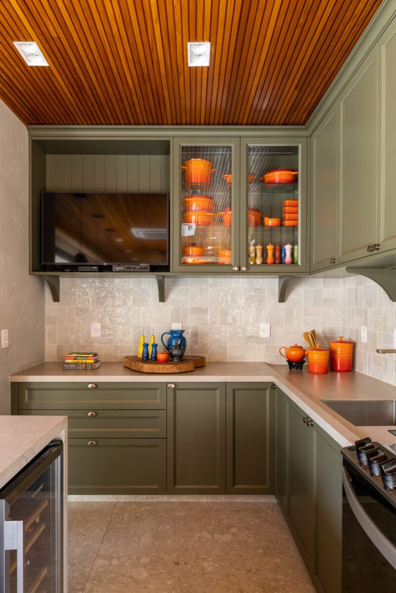 Transforme seu Ambiente: 6 Revestimentos de Porcelanato para Bancadas de Cozinha que Você Precisa Conhecer! 5 As bancadas em porcelanato são extremamente duráveis e resistentes, ideais para áreas externas.