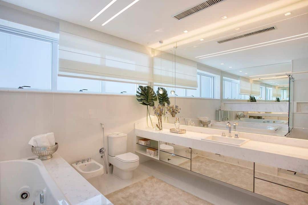 10 Banheiros com Bidê para Você se Inspirar 7 Foto de banheiro branco