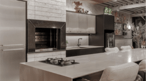 Transforme sua área de churrasqueira: Dicas incríveis para o espaço dos sonhos! 5 Cozinha com churrasqueira