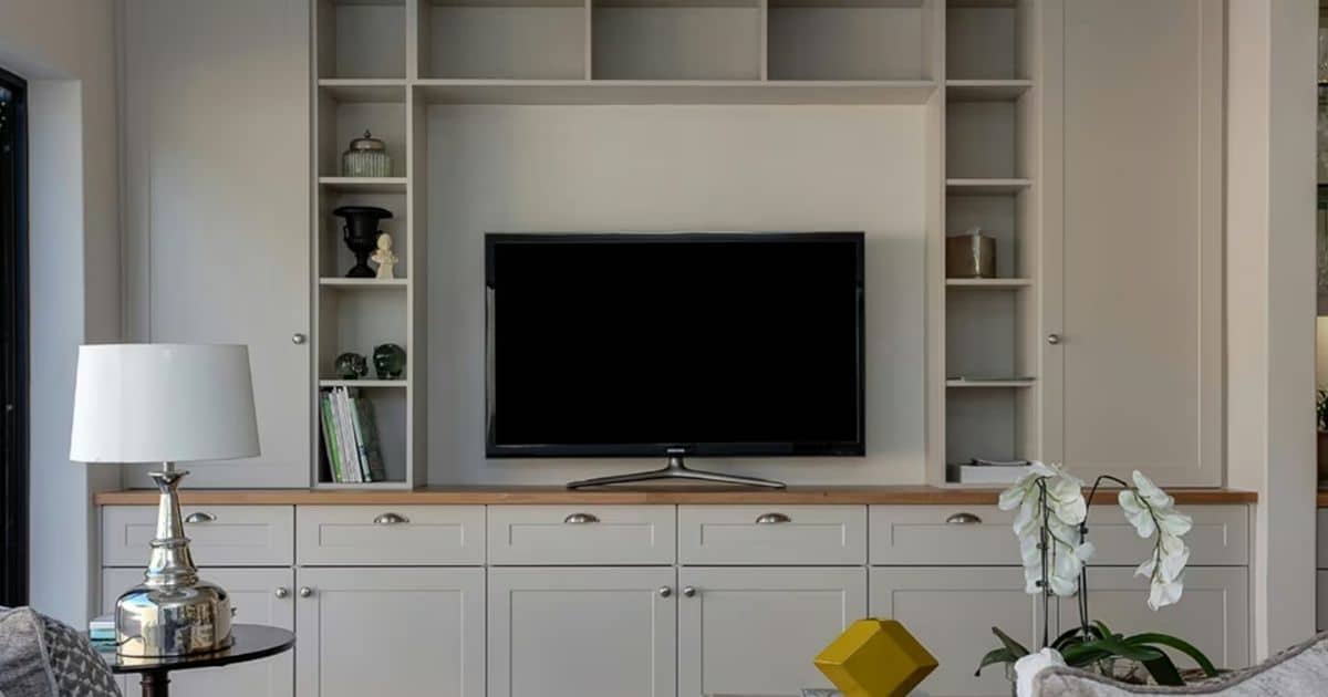 5 soluções criativas para substituir a estante de TV em 2025. 1 5 soluções criativas para substituir a estante de TV em 2025.