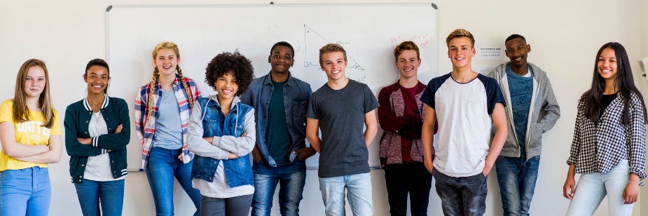 Descubra os Melhores Materiais do Novo Ensino Médio. 1 Descubra os Melhores Materiais do Novo Ensino Médio.