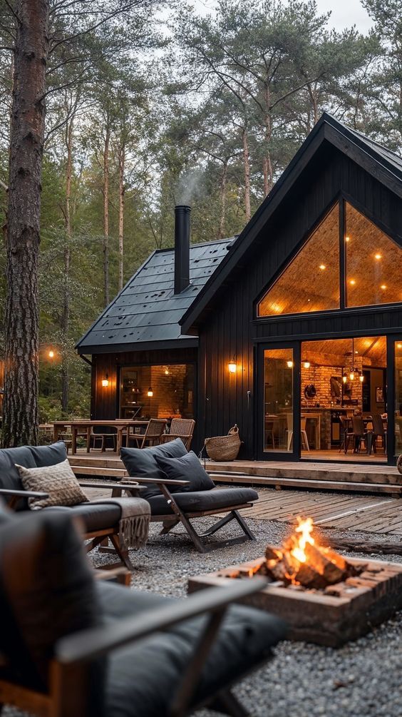 Inspire-se com 10 Casas Cabanas e seu Estilo de Vida Rústico 8 Casas Cabanas: Inspiração e Tendências para um Estilo de Vida Rústico