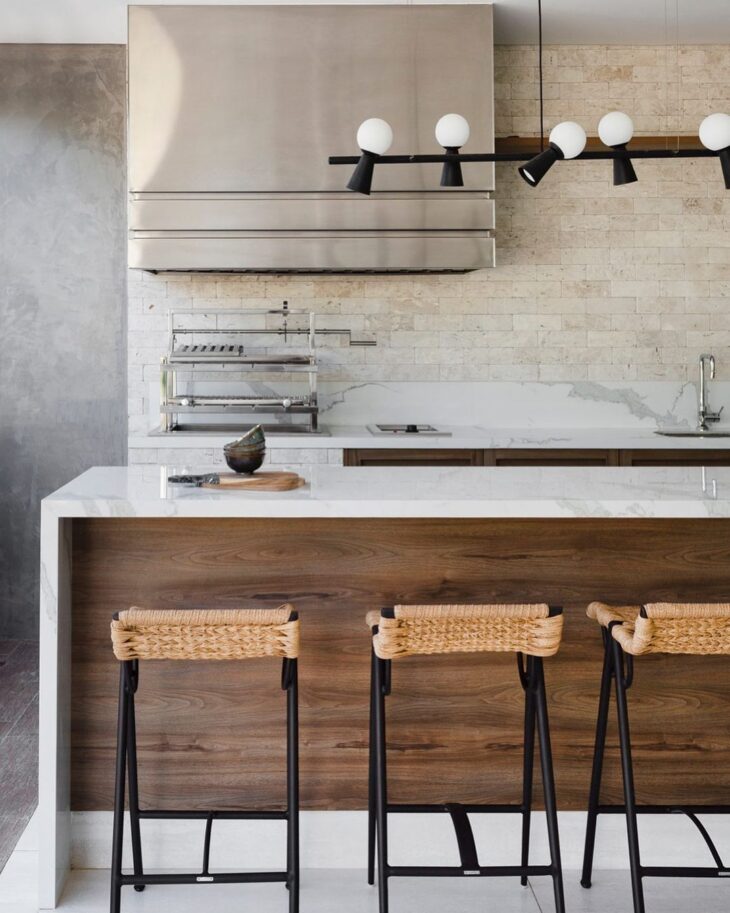 Inspire-se em 50 Ideias Incríveis para Criar Sua Cozinha Externa dos Sonhos! 10 Foto de cozinha externa 5 - 5
