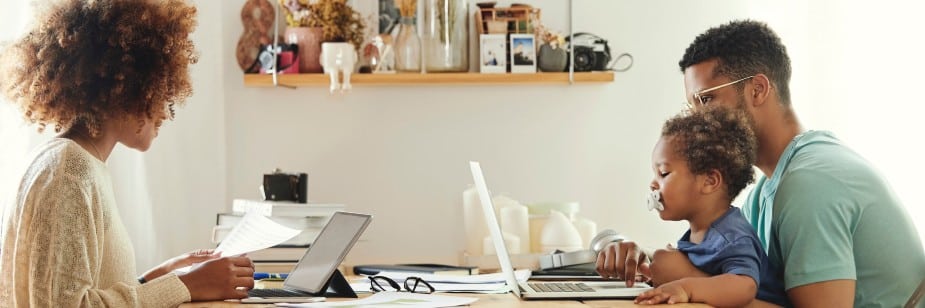 Descubra como conciliar trabalho, faculdade e filhos com sucesso. 1 Descubra como conciliar trabalho, faculdade e filhos com sucesso.