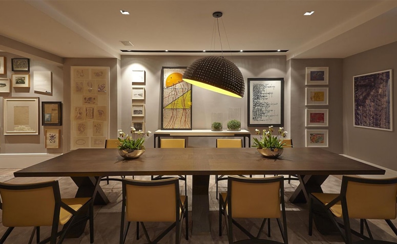 Transforme sua sala com estes 50 modelos de pendente modernos e elegantes que vão deixar você encantado! 3 Imagem de pendente para sala 1 - utilizado em trio, para iluminar a mesa de jantar