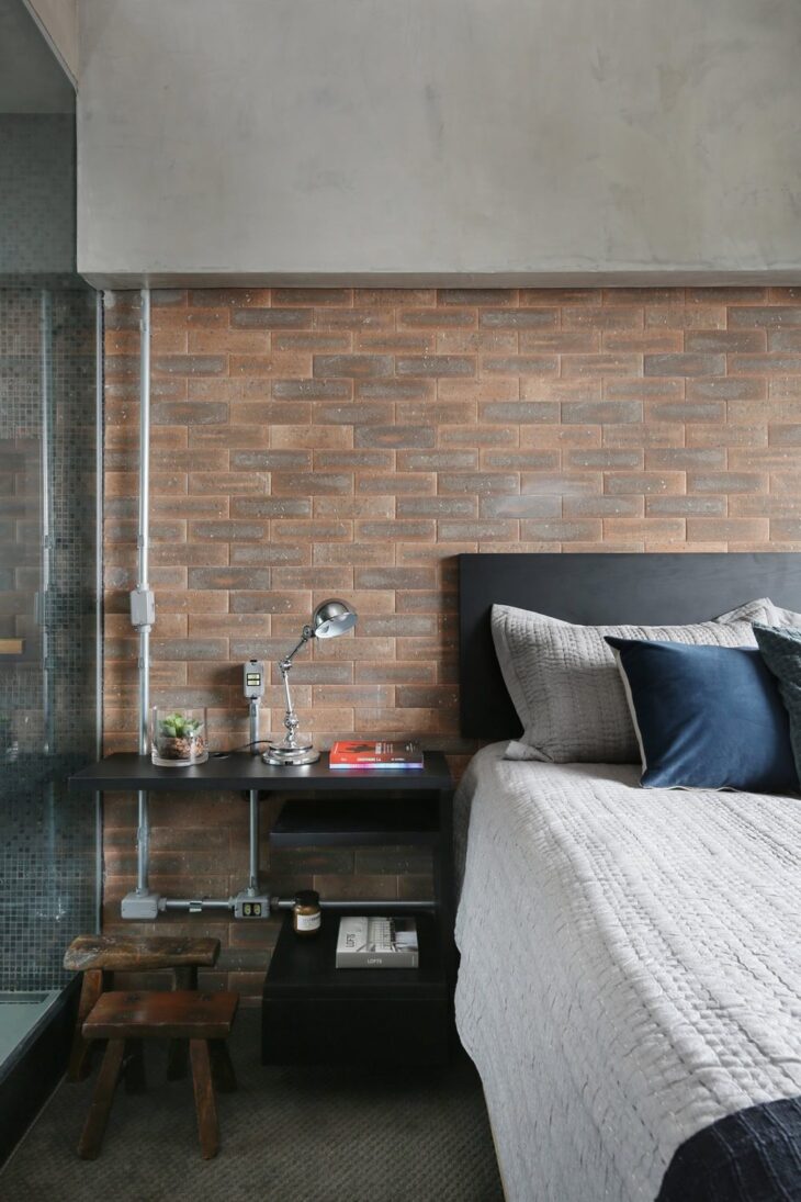Transforme seu Quarto com Estilo Industrial: 70 Ideias Incríveis que Você Precisa Conhecer! 5 Foto de quarto industrial 2 - 2