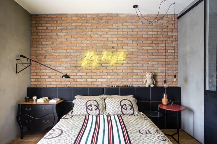 Transforme seu Quarto com Estilo Industrial: 70 Ideias Incríveis que Você Precisa Conhecer! 9 Foto de quarto industrial 4 - 4