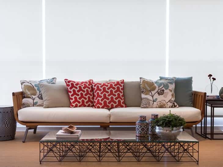 Descubra os 60 Modelos de Sofás de Madeira que Vão Transformar sua Decoração! 3 Foto: Reprodução / Vivi Cirello