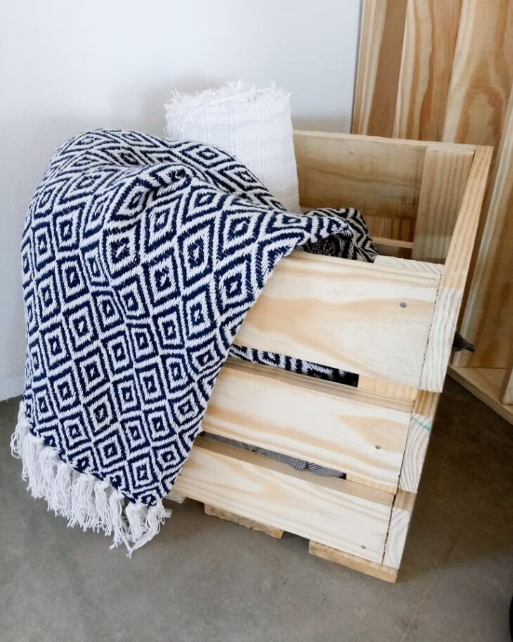 Transforme sua Casa: 35 Inspirações e Tutoriais Imperdíveis com Vasos de Madeira! 1 Fica ótimo também só como uma peça decorativa.