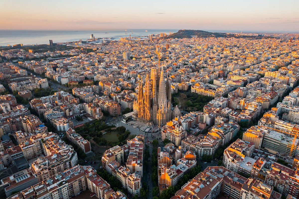 Estratégias Eficazes para Melhorar sua Produtividade Diária 1 La Sagrada Familia - 2023 Architectural Bucket List