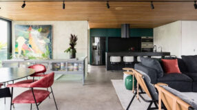 Inspirações e Características de Apartamentos Estúdio que Você Precisa Conhecer 5 Ambientes integrados, fotografias que mostram a combinação de sala e cozinha em um espaço pequeno.