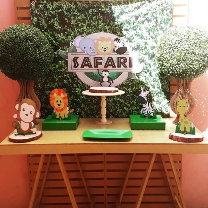 Descubra 10 Ideias Inovadoras de Mesa Cavalete que Transformarão Sua Decoração Moderna! 9 Foto de mesa cavalete 4 - 4