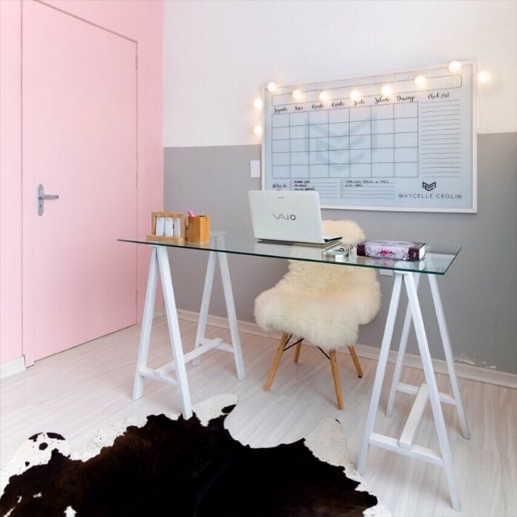 Descubra 10 Ideias Inovadoras de Mesa Cavalete que Transformarão Sua Decoração Moderna! 10 Foto de mesa cavalete 5 - 5