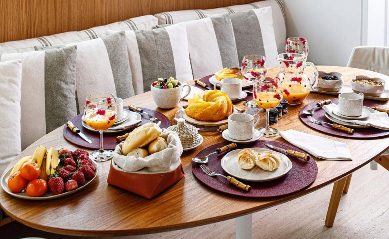 Ideias inspiradoras para um café da manhã encantador 5 Detalhes que fazem a diferença na decoração da mesa.