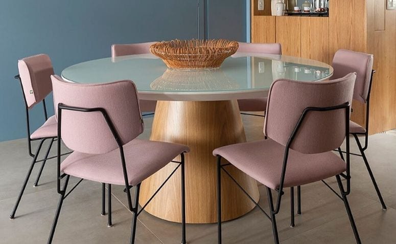 Dicas para Incorporar Mesas Redondas de Vidro na Sua Decoração 3 muitas variações de tampo e base, adaptando-se a qualquer ambiente