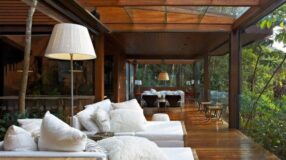 Revele o Potencial da Sua Garagem: 50 Inspirações que Transformam Espaços! 7 Foto de varandas e sacadas destaque - 2