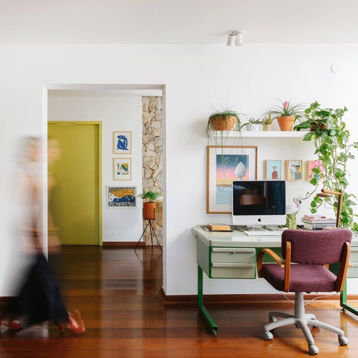 Inspirações de Cadeiras Coloridas para Transformar o Ambiente da Sua Casa 1 Cores que divertem o home office