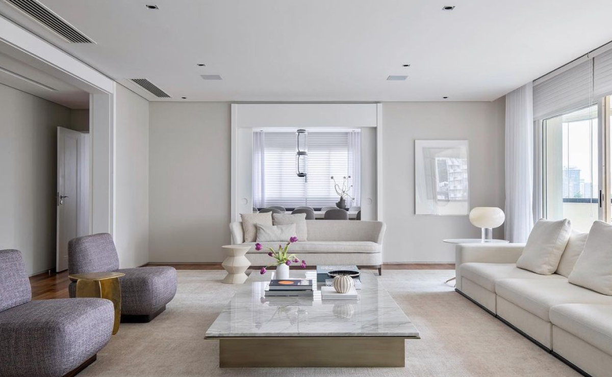 Formas Práticas de Incorporar Cores Neutras na Decoração 3 Imagem com exemplo de cores neutras na decoração em um ambiente moderno e elegante.