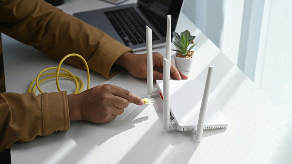 Comparação das Velocidades de Wi-Fi em Hotspots Turísticos e Redes Residenciais 2 Imagem que ilustra a análise comparativa de velocidades de Wi-Fi.