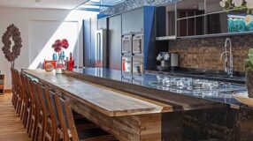Dicas para Incorporar um Porta-Pão na Decoração da Cozinha 9 Porta-pão de tecido que adiciona um toque artesanal