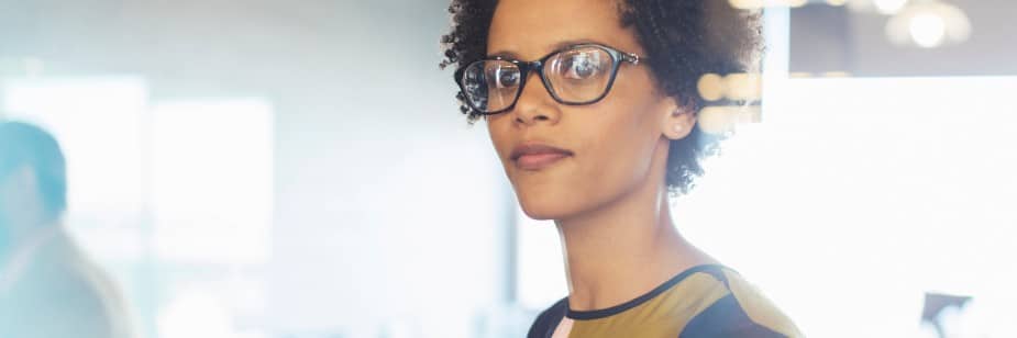 Mulheres no mercado de trabalho: desafios e conquistas atuais. 1 Mulheres no mercado de trabalho: desafios e conquistas atuais.