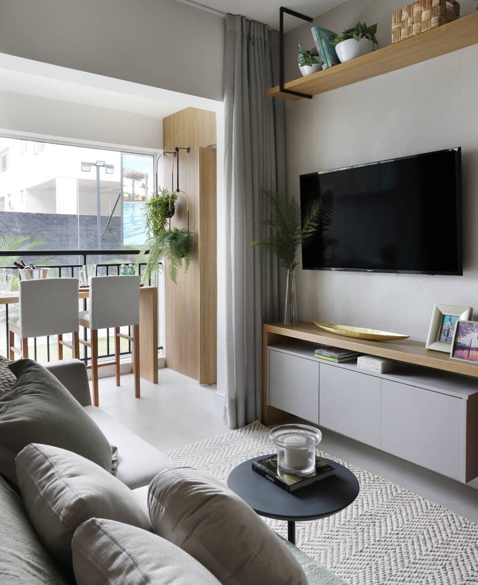 Dicas para Decorar Pequenas Salas de Apartamento 10 Sala de apartamento pequeno cheia de charme.