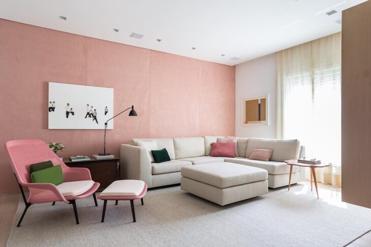 Projetos de Sala Rosa que Transmitem Charme e Delicadeza em Diferentes Estilos 5 Detalhes da sala rosa que aparecem nos elementos de decoração.