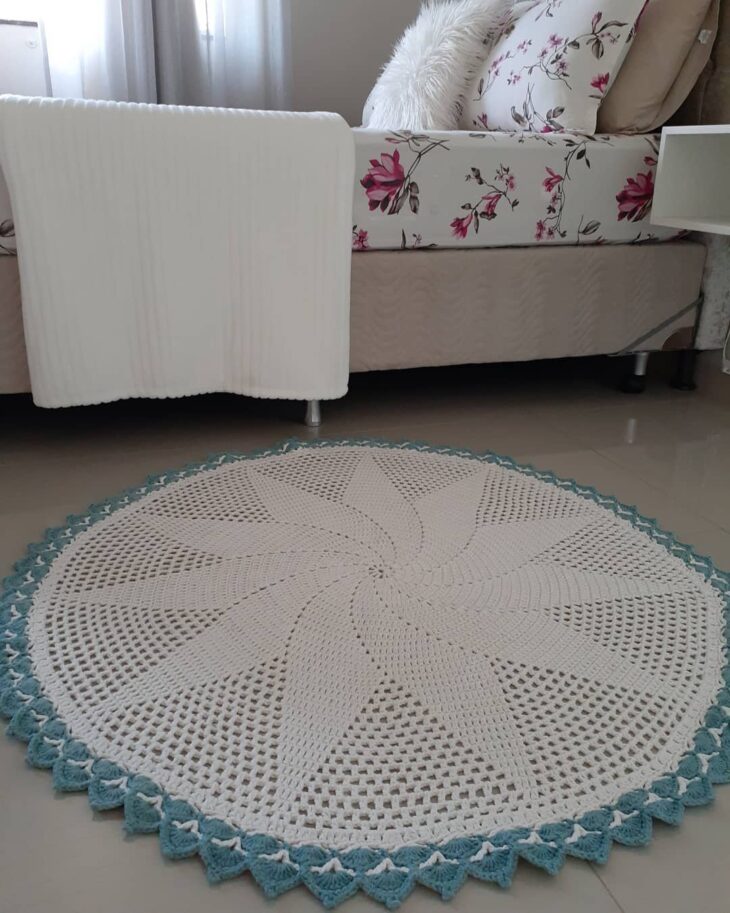 Decoração de Quartos com Tapetes de Crochê: Dicas para um Ambiente Aconchegante 7 Foto de tapete de crochê para quarto 3 - 3