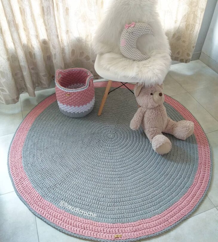 Decoração de Quartos com Tapetes de Crochê: Dicas para um Ambiente Aconchegante 9 Foto de tapete de crochê para quarto 4 - 4